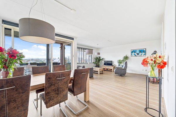 Medium property photo - Bergermeerstraat 109, 2493 XG The Hague